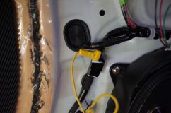 30系後期アルファードにイージークローザー付けてみました。 電源はドア内部で取り出すことが可能です。