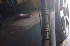 レヴォーグのダミーダクトイルミ施工 直接配置すると光源が丸見えなので、アクリルで目隠ししました。