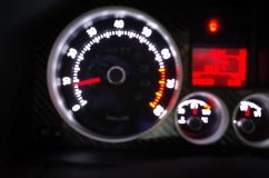 VW ゴルフクロスのメーター交換&打ち替え 明るくなり非常に見やすくなりました。