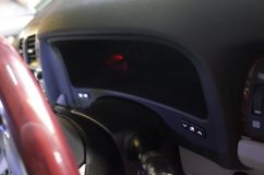 200系クラウンのイルミ付きスイッチ交換とリアビュー付きドライブレコーダー メーターフードのスイッチもイルミ付きに交換しました。