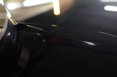 ベントレーのハイマウントストップランプなんとか修理~ 黒いステッカーを張ってスムージング処理を施しました。