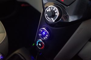 iQのパネル類LED打ち替え