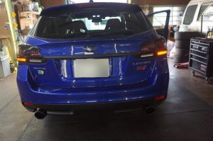 レヴォーグのヴァレンティテールランプの車検対応加工
