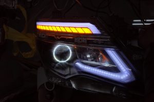 E52エルグランドのヘッドライト加工