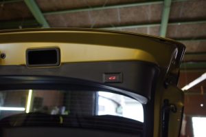 スバルXVの電動パワーゲート後付け