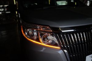 ノアのシーケンシャルウィンカーLED取り付け