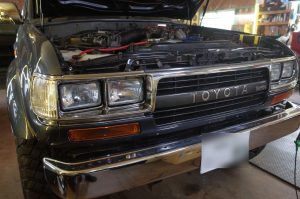 超希少 6０系ランドクルーザーの電格ミラー取り付け