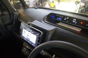 新車タントのナビレス車にドラレコ＆ナビ取り付け