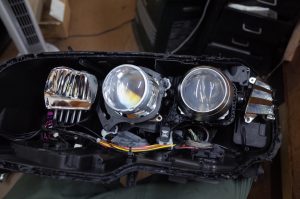 W221ヘッドライトのウィンカー修理～？