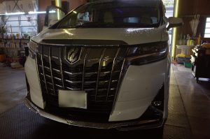 ３０アルファードの運転席・助手席のイージークローズ後付け