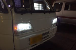 アクティトラックのヘッドライトLEDインストール