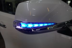 アルファードのAVESTミラー取り付け