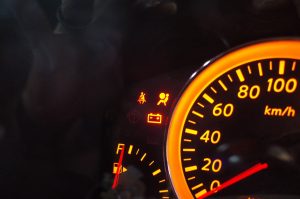E51 エルグランドのシートベルト警告灯修理