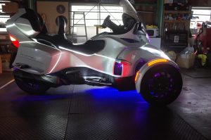 カンナム スパイダーの電装系LEDカスタム～