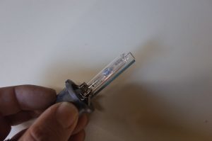 RKステップワゴンのヘッドライトバルブ交換