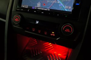 シビックTypeRのスイッチ他パネル類のLEDを赤色に変更