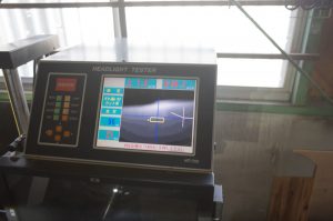 右側通行用ヘッドライト（右上がりカットライン）変更加工