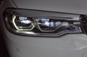 BMWのヘッドライトイカリング修理（デイライト修理）