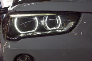 BMW X3のヘッドライトデイライト修理