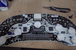 ハマーH3のスピードメーター針交換