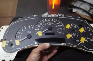ハマーH3のスピードメーター修理