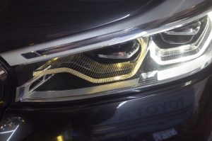 G30 BMWのヘッドライト デイライト 黄ばみ　修理