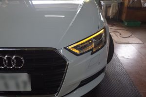 AUDI A3のヘッドライトデイライト修理（黄ばみ・チューブ交換）