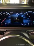 メルセデスGLS(X167)のメーターパネルに表示された「右フロント ウィンカー」の警告メッセージ。