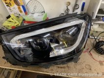 Mercedes GLCヘッドライトの全体像