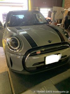 BMW MINIのデイライト黄ばみ改善：導光チューブ研磨で復旧