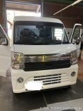 白いスズキ エブリィDA17Vの正面外観
