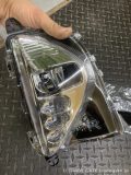 50プリウスにヤフオク購入の黄色フォグを取り付け|選び方のヒント 今回お持ち込みいただいた製品はバルブ交換が可能な構造ですが、ライト全体の照射範囲は純正品に比べると狭くなる可能性があるように見えました。