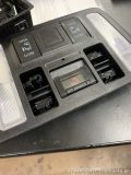 90系ノアの取り外した室内灯スイッチパネルの全体像